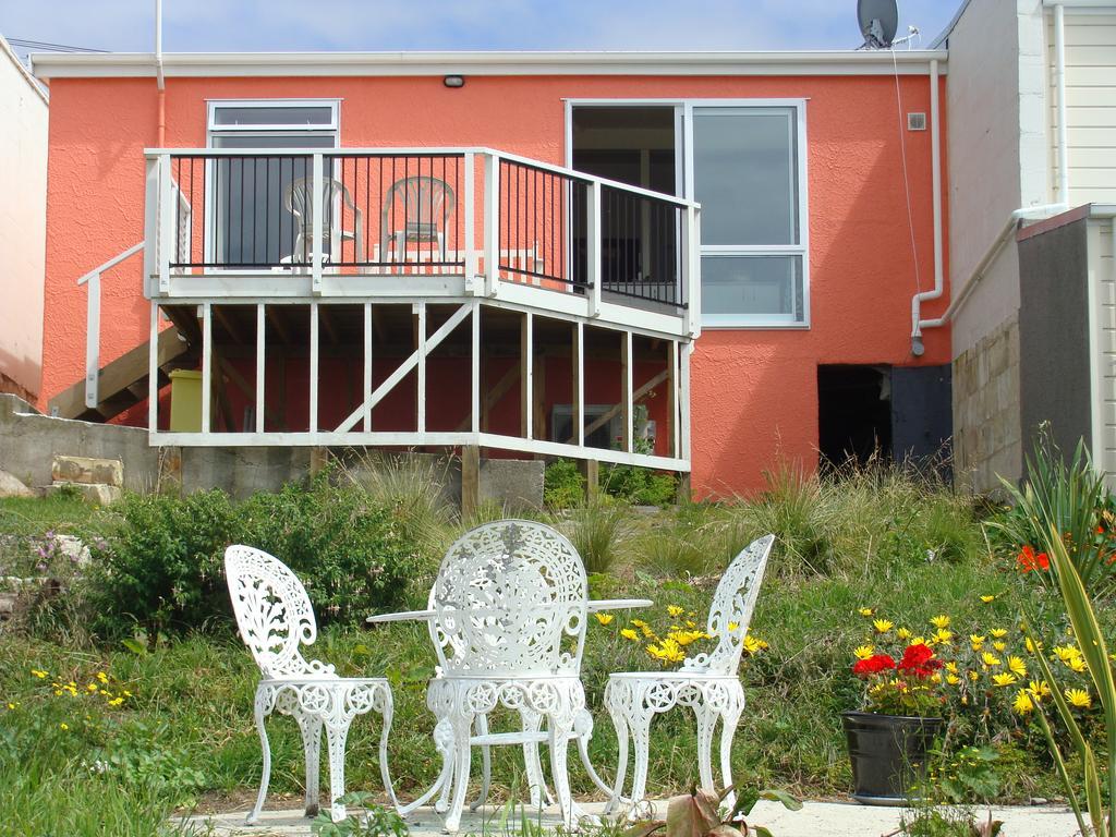 Oamaru Pink Cottage Extérieur photo